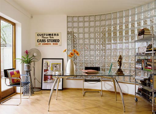 Home Office Projetado com Tijolos de Vidro