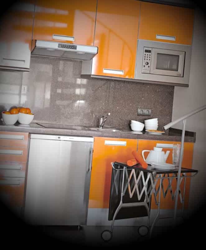 cozinha-moderna-pequena-colorida